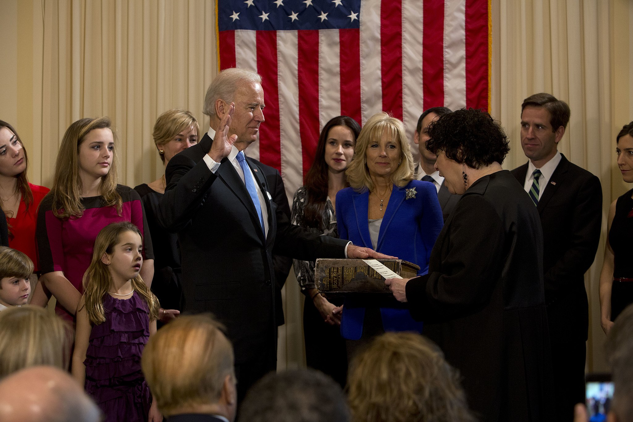 Joe Biden sworn in as Vice President 2013