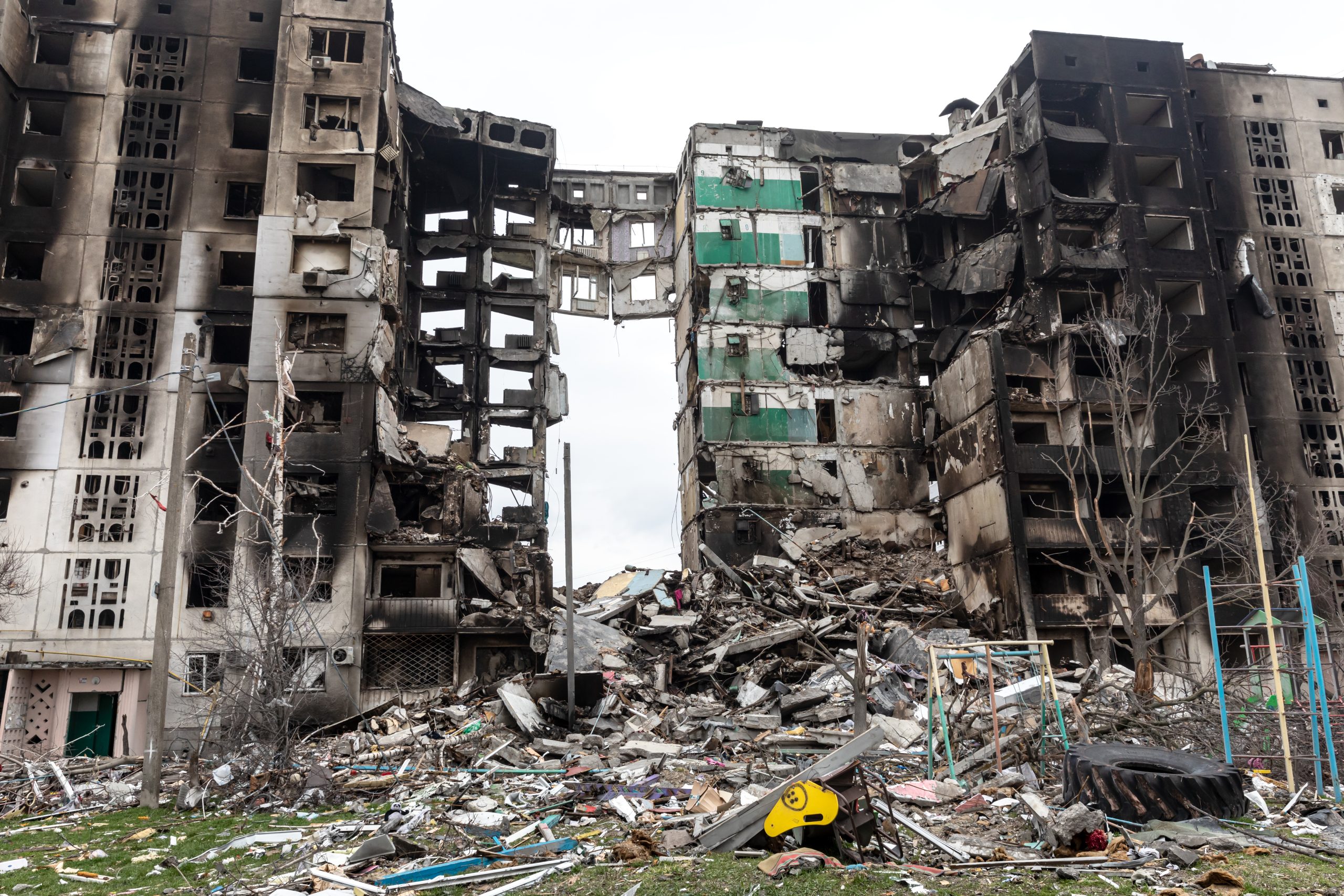 Krieg in der Ukraine. Zerstörte Häuser in Borodianka, Ukraine
